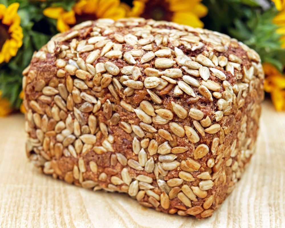 לחם שיפון חמניות